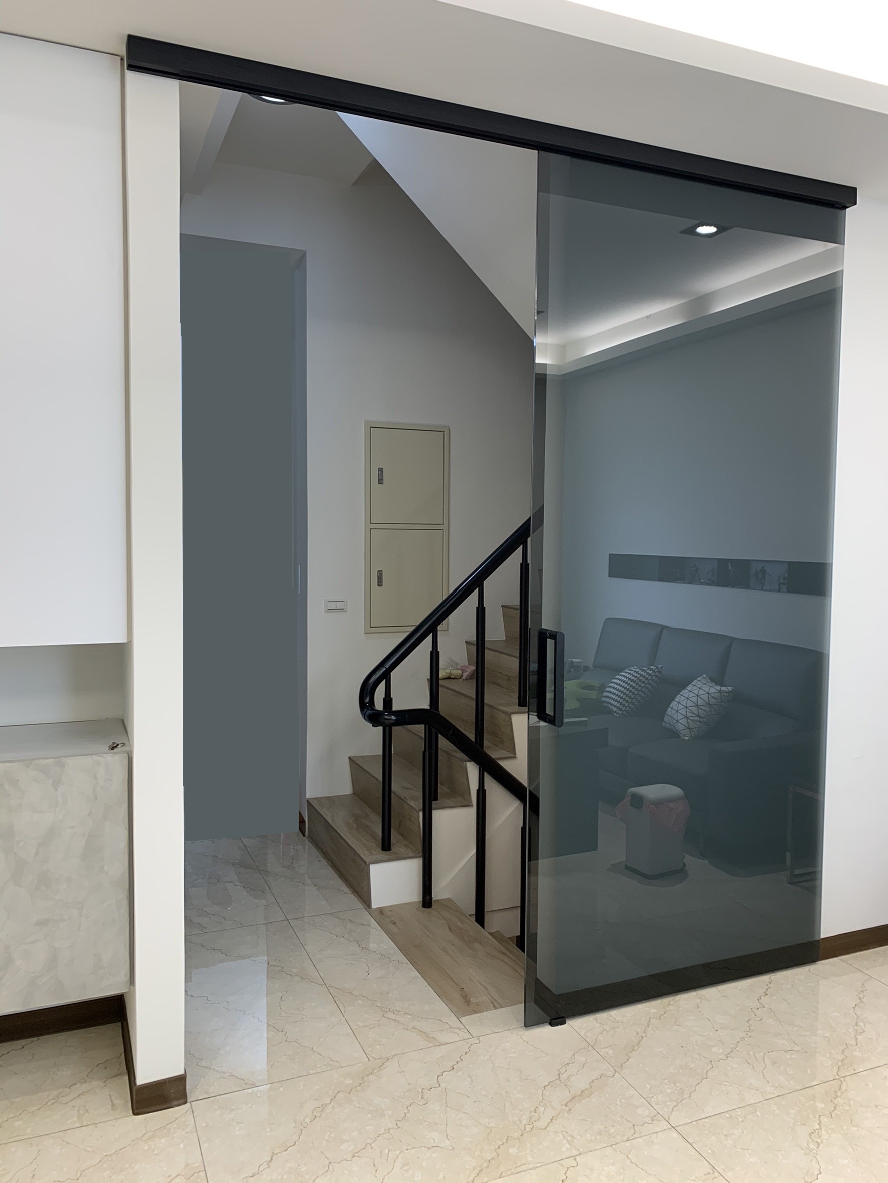 sliding door