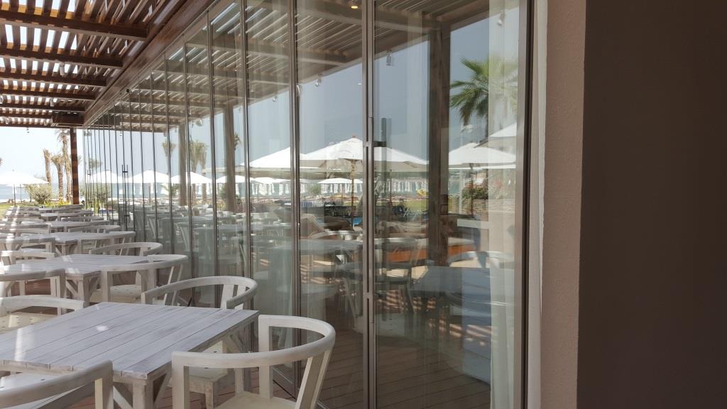 movable wall system,bi-folding door