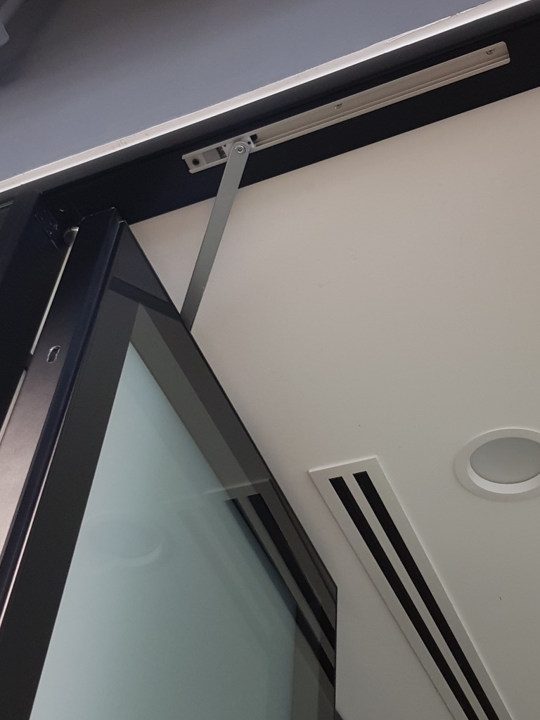 concealed overhead door closer,overhead closer